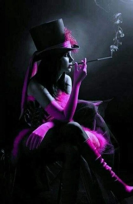 Готическая девушка