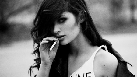 Фотосессия с сигаретой