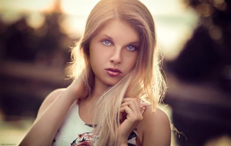 Девушка портрет