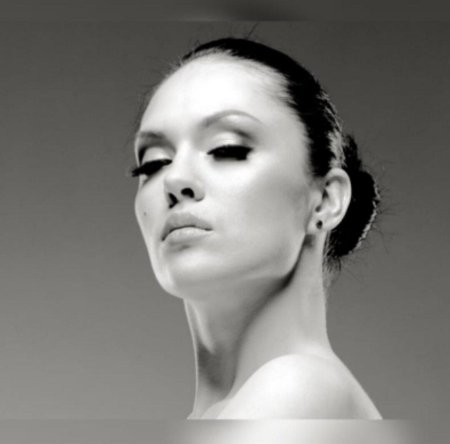 Надменный взгляд