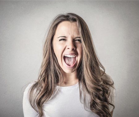 Девушка эмоции