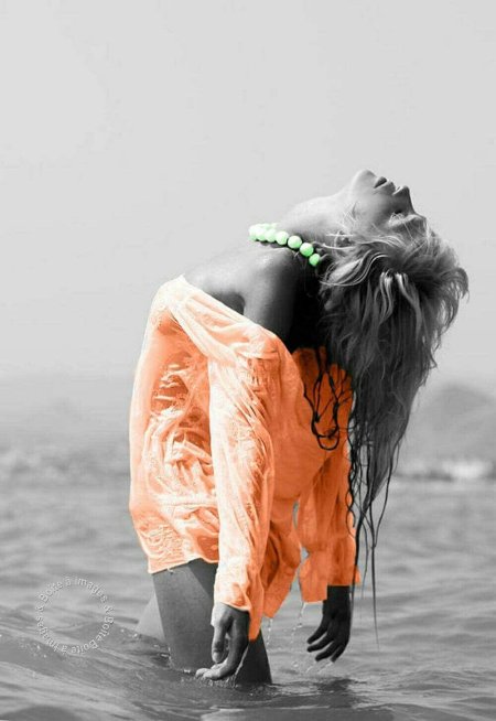 Пляжная девушка