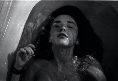 Слезы эстетика