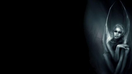 Девушка на темном фоне