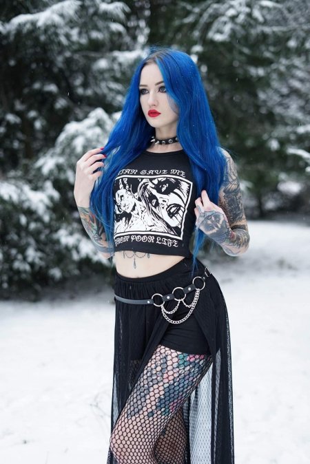 Девушка неформалка