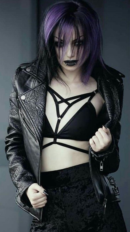 Riya albert goth darya