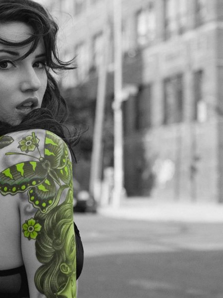 Красивые татуированные девушки