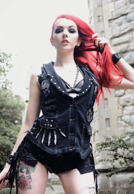 Готическая одежда