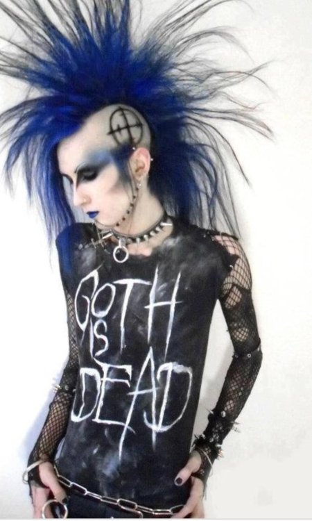 Готы эмо неформалы