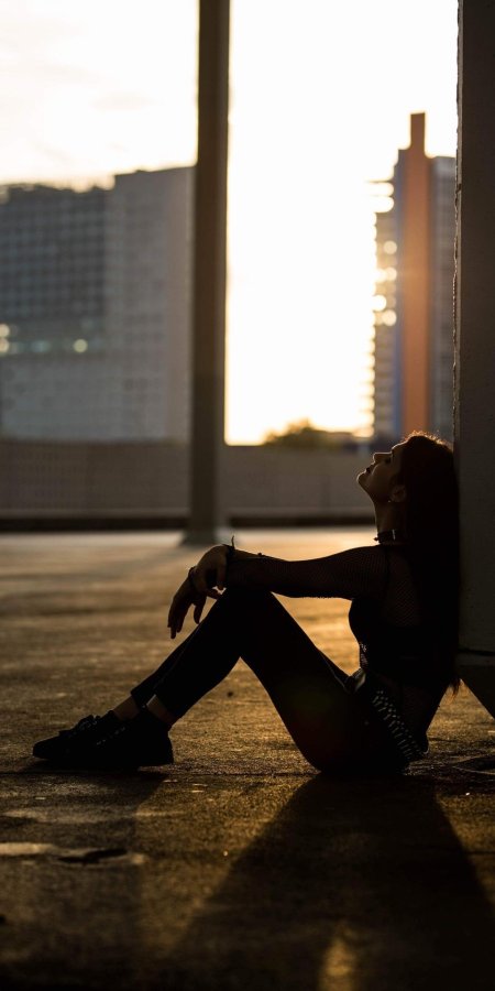 Девушка одиночка