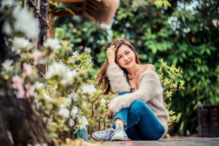 Красивая азиатская девушка