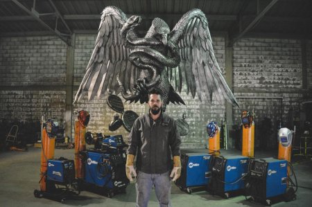 Дэвид мадеро скульптуры