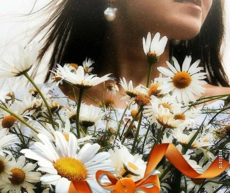 Фотосессия с букетом ромашек