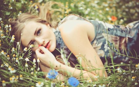 Идеи для фотосессии на природе летом для девушек