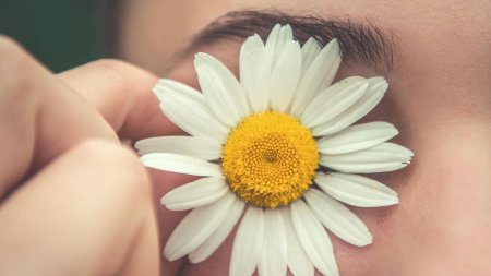 Девушка ромашка