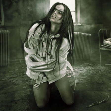 В смирительной рубашке