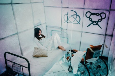 Девушка в психиатрической больнице