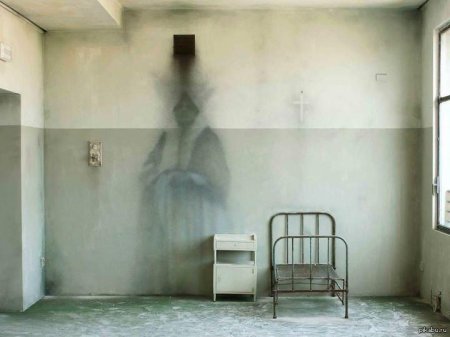 Стены психушки