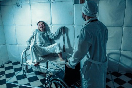 Психбольница стивен мейзел