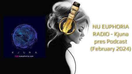 Девушка в наушниках арт