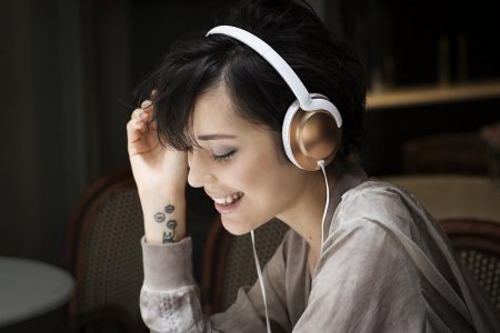 Женские наушники