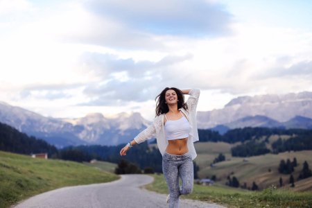 Счастливая девушка