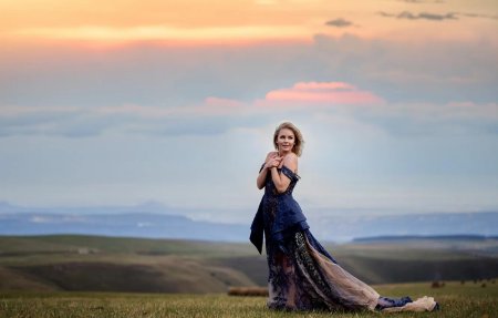 Девушка гор