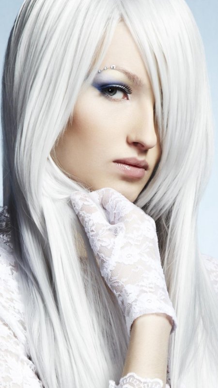 Кипельно белый цвет волос