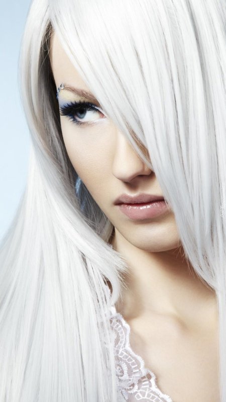 Кипельно белый цвет волос