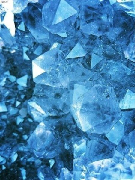 Голубой кварц кристалл