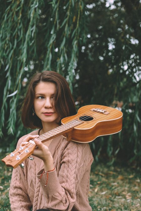 Игра на укулеле