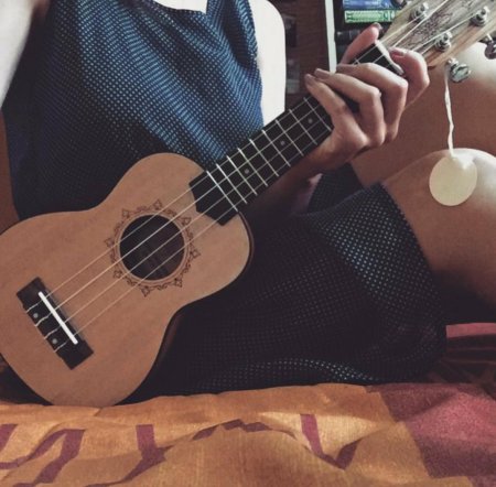 Укулеле музыкальный инструмент