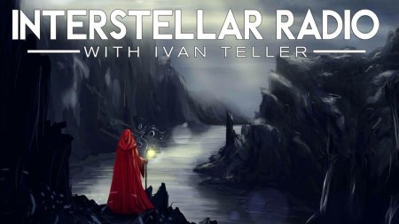 Девушка в красном плаще