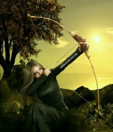 Девушка с луком