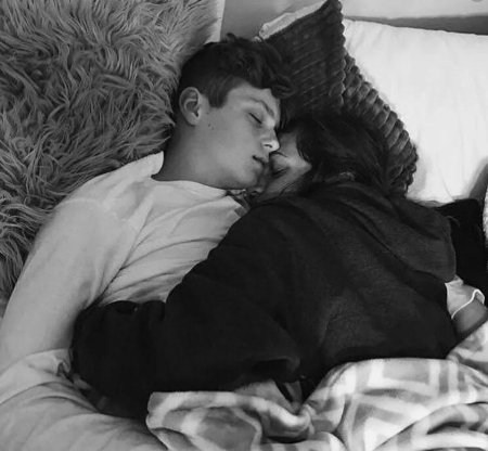 Объятия пара