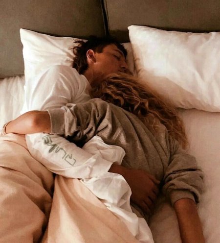 Объятия пара