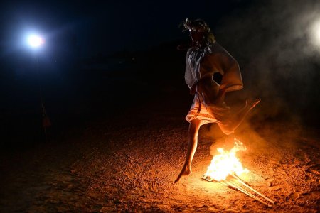 Прыжки через костер на ивана купала