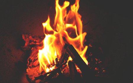 Огонь костер