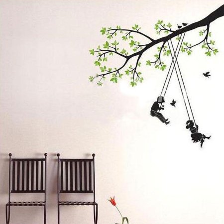 Дерево с качелями