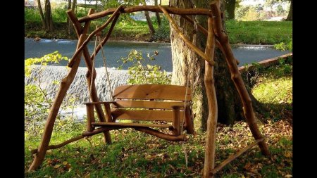 Деревянные качели