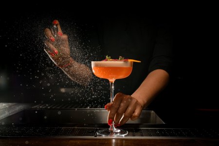 Подача коктейлей