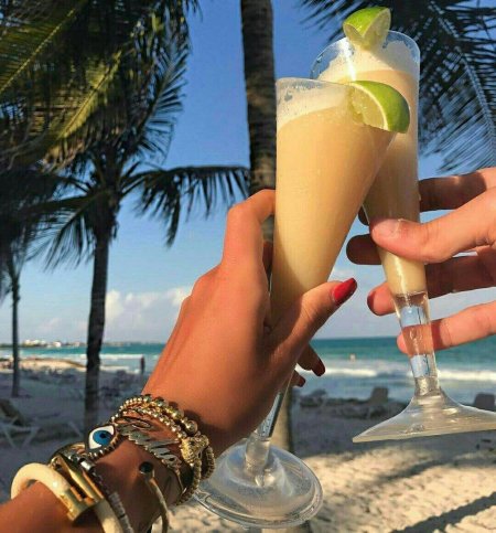 Коктейли на пляже