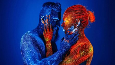 Мужчина и женщина космос