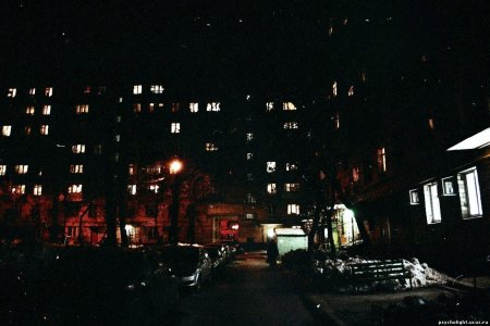 Хрущевка ночью