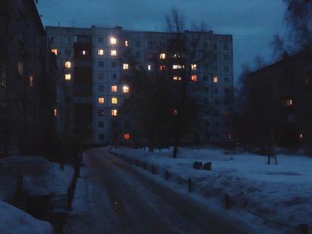 Хрущевки ночью зимой