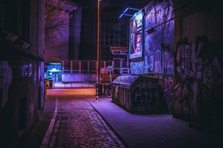 After hours эстетика