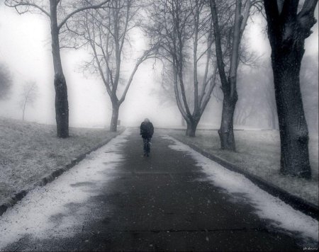 Уходит в даль