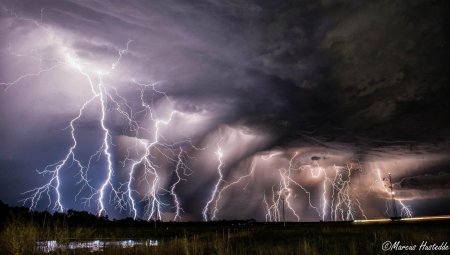 Торнадо гром молния