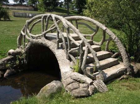 Каменные мостики середниково