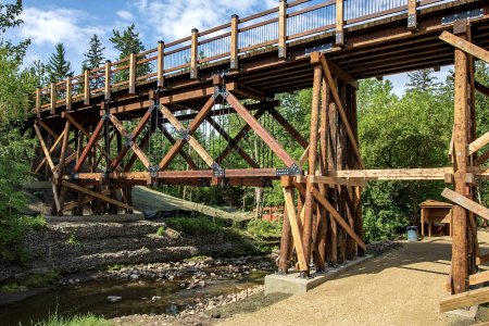 Свердлово пешеходный деревянный мост